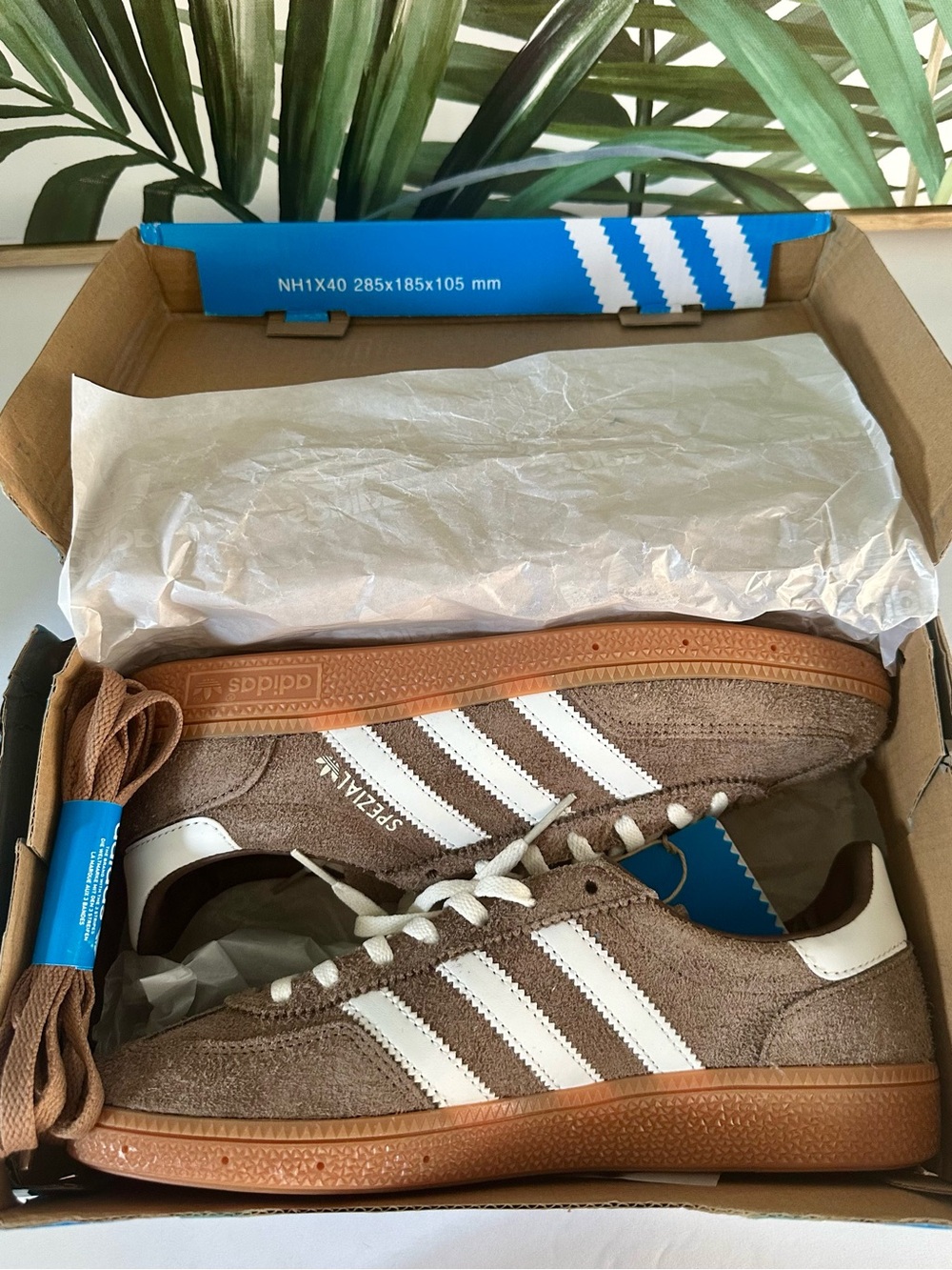 NWT- ADIDAS HANDBALL SPEZIAL SNEAKERS - Picture 10 of 10